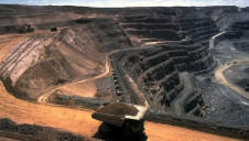Of the 12 mining companies benchmarked on climate issues within the report, only one has a commitment to fully decarbonise by 2050